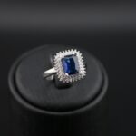 انگشتر نقره زنانه رنگ آبی و اوماتیس MK6013