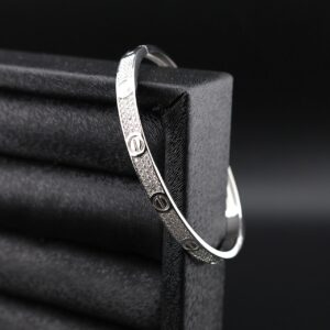 دستبند نقره  طرح جذاب MK3022
