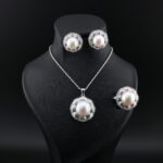 نیم ست زنانه مروارید پرورشی mk9014