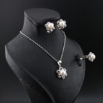 نیم ست زنانه مروارید پرورشی mk9015