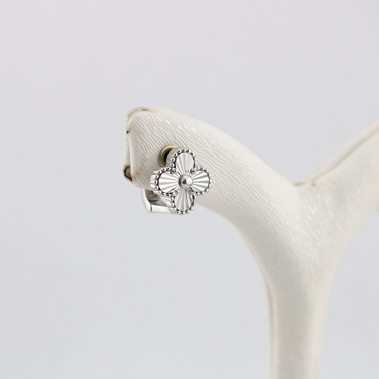 گوشواره نقره ونکلیف