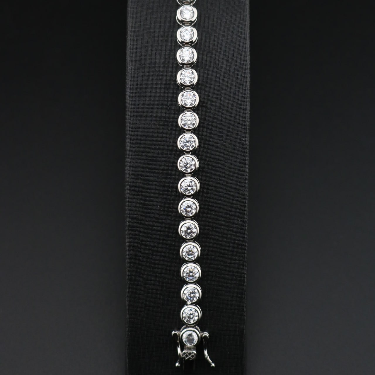 دستبند نقره تنیسی گرد