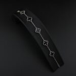 دستبند ونکلیف مشکی نقره mk3045