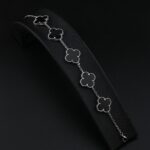 دستبند نقره ونکلیف پنج گل mk3069