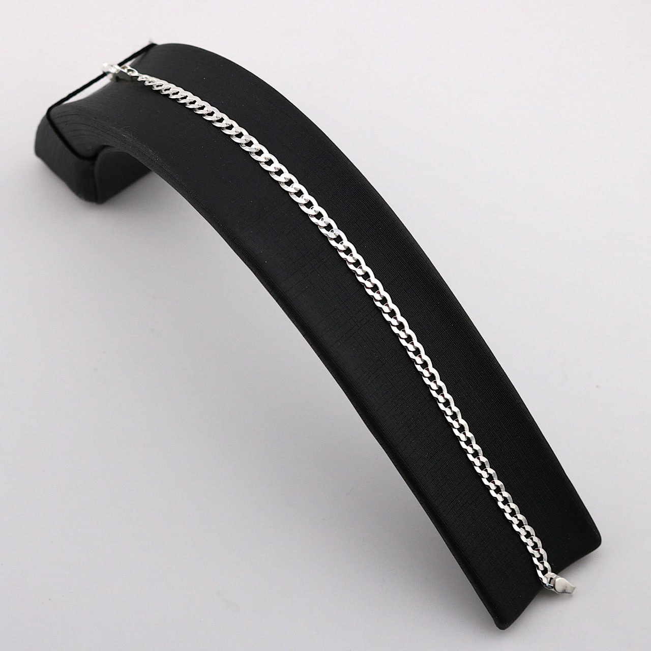 دستبند کارتیر مردانه mk4101