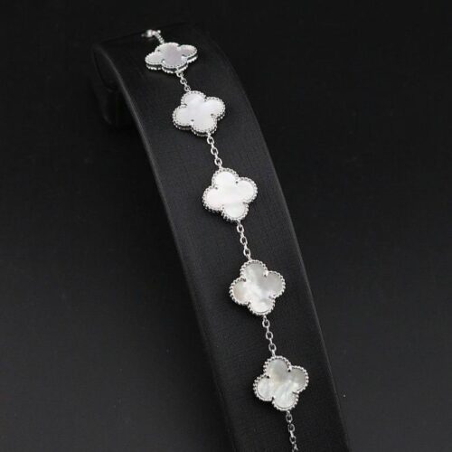 دستبند نقره ونکلیف پنج گل