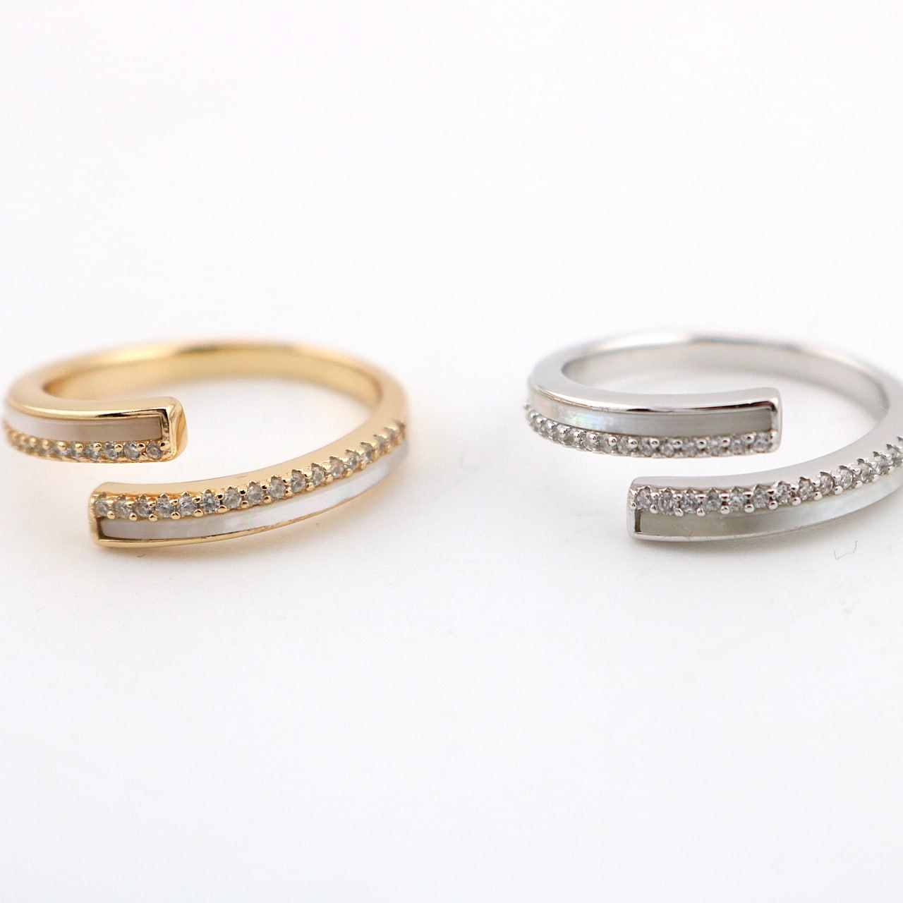 انگشتر نقره طرح جواهر